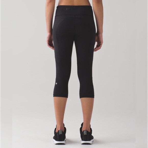 Lululemon On Track Crop (19") Black Luxtreme - Picture 2 of 15